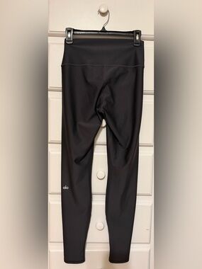 ALO Yoga Set size M in dark blue